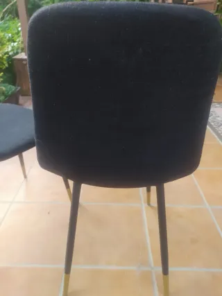 Juego de 2 sillas negras JYSK