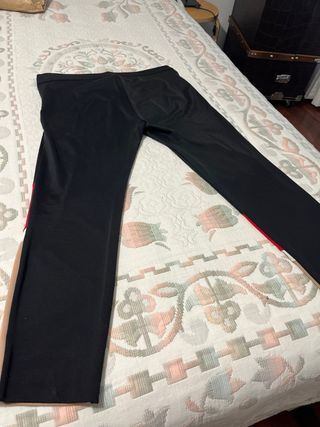 Pantalones Love Moschino