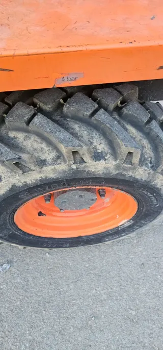 Dumper AUSA 3000 kg giratorio