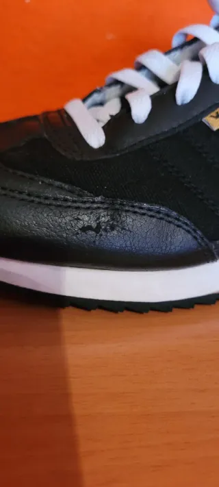 Zapatillas Vans Hombre Negro y Dorado