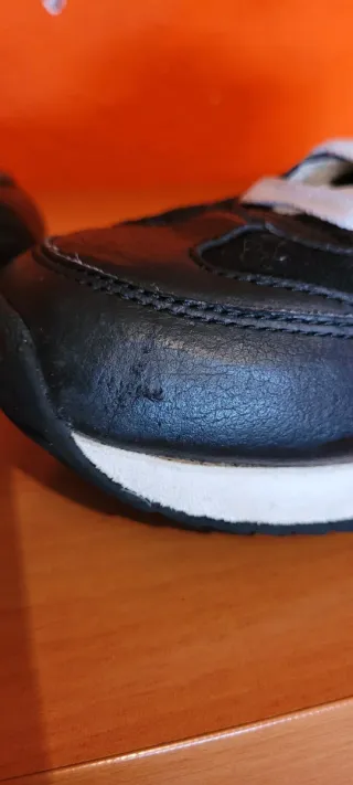 Zapatillas Vans Hombre Negro y Dorado