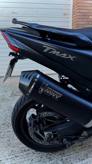 Yamaha T-Max 530 SX Negra Mate