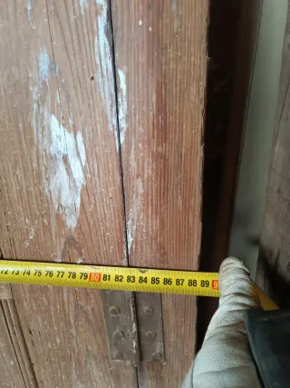 Puerta antigua de madera.