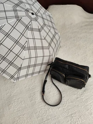 Bolso Misako bandolera y paraguas plegable TU.