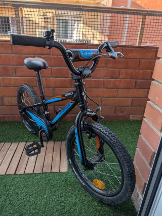 Bicicleta Specialized Hotrock 16 Contrapedal