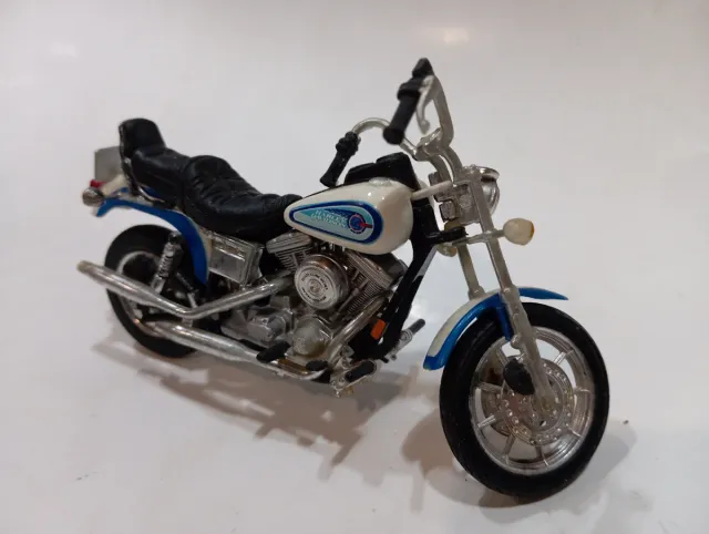 Moto Harley Davidson 1991 FXDB Daytona 50 th.1,18