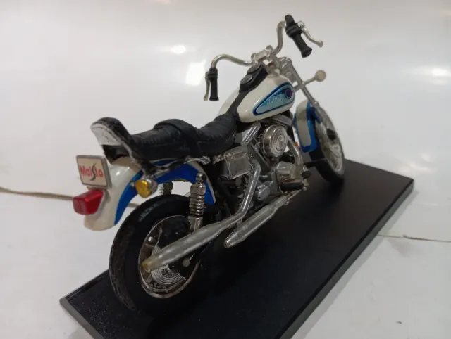 Moto Harley Davidson 1991 FXDB Daytona 50 th.1,18