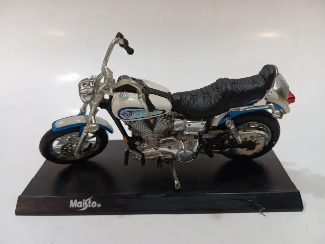 Moto Harley Davidson 1991 FXDB Daytona 50 th.1,18