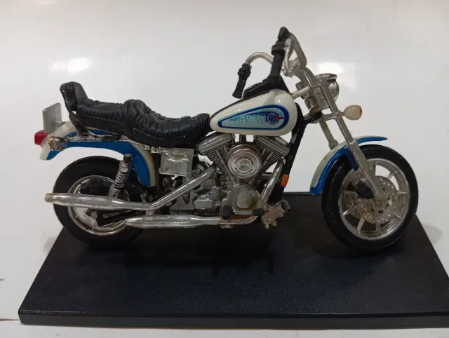 Moto Harley Davidson 1991 FXDB Daytona 50 th.1,18