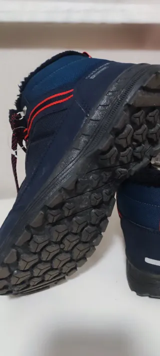 Botas de nieve impermeables (como nuevas)