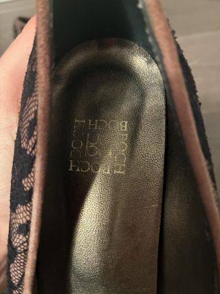 Tacones BOCH peep toe nude con encaje negro T39