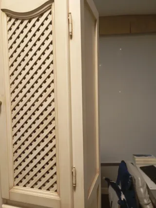 Mueble auxiliar madera beige rústico