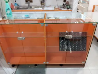 Mostrador Vitrina , 1 cajón 2 puertas almacenaje,