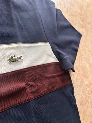 Polo Lacoste Azul Marino Talla M es original