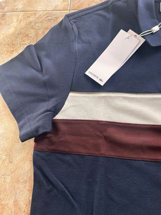Polo Lacoste Azul Marino Talla M es original