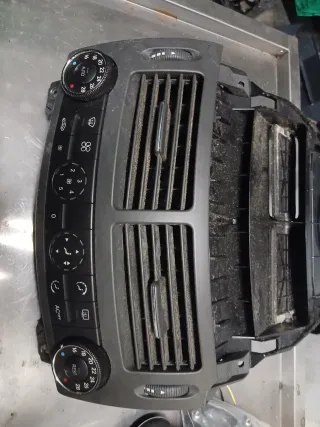 Mercedes W211 Central Console  Climatronic