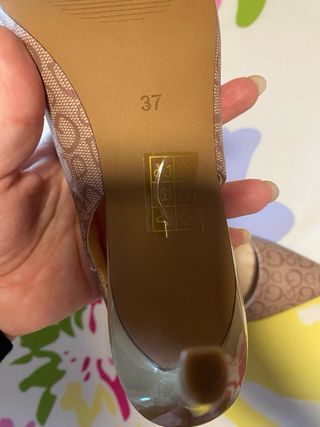 Zapatos Guess Beige y Marrón