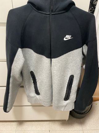 Sudadera Nike Tech Fleece Negra y Gris