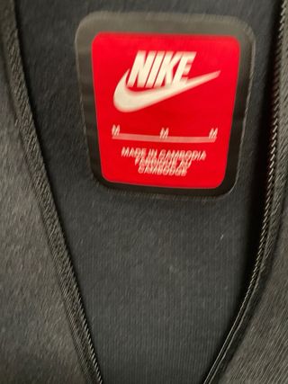 Sudadera Nike Tech Fleece Negra y Gris