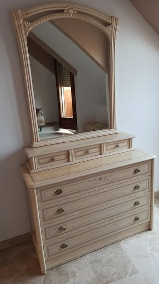 Habitación completa estilo clásico