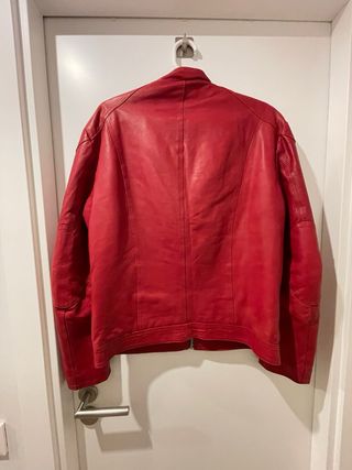 Cazadora de piel roja Renata Corsi