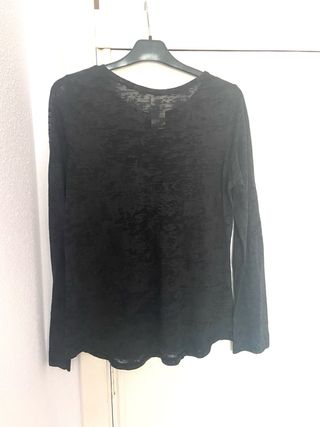 Camiseta Zara manga larga negra