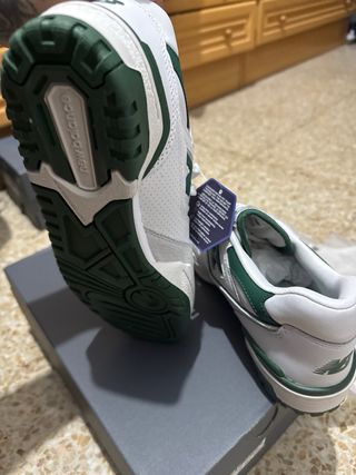 Zapatillas New Balance 550 Blancas y Verdes