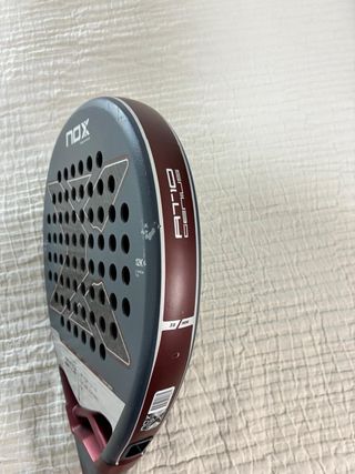 Pala Padel NOX AT 10 12K 2025 Agustín Tapia