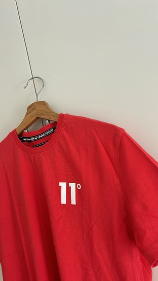 Camiseta 11 Degrees Roja Talla M