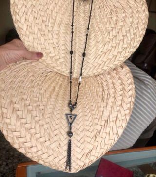 Collar de hematites, azabache y cadenas