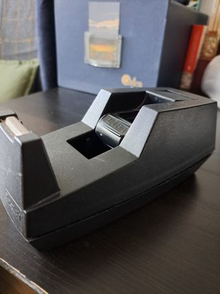 Dispensador de cinta adhesiva negro