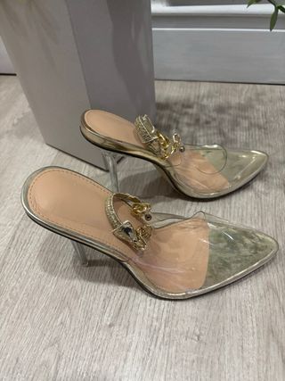 Zapatos tacón transparente dorados talla 36