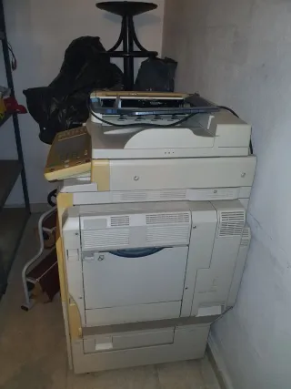 Fotocopiadora Beige/Amarilla