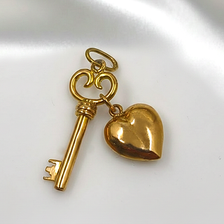Colgante Llave y Corazón Oro 18K