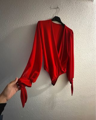 Body rojo cruzado manga larga