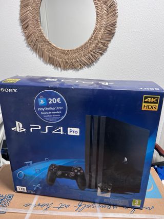PS4 (PlayStation 4) Negra + 2 Mandos + juego