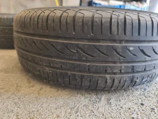 4 ruedas con llantas Ford Focus