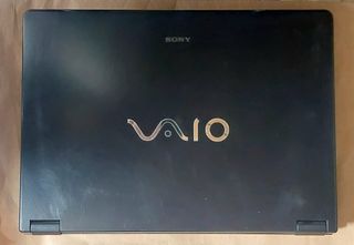 Notebook Sony Vaio VGN-AR78E 17" con SSD nuovo