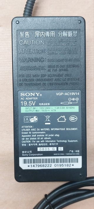 Notebook Sony Vaio VGN-AR78E 17" con SSD nuovo