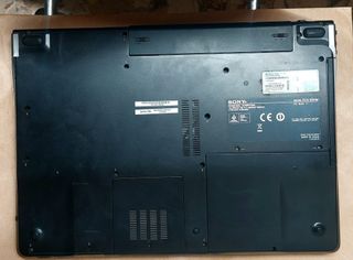 Notebook Sony Vaio VGN-AR78E 17" con SSD nuovo