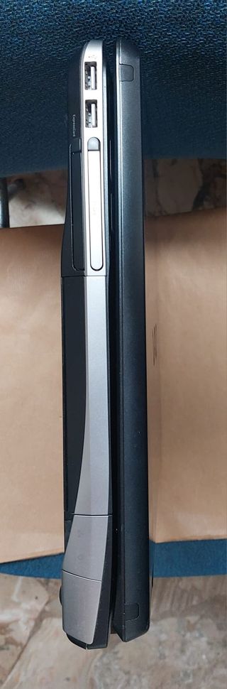 Notebook Sony Vaio VGN-AR78E 17" con SSD nuovo