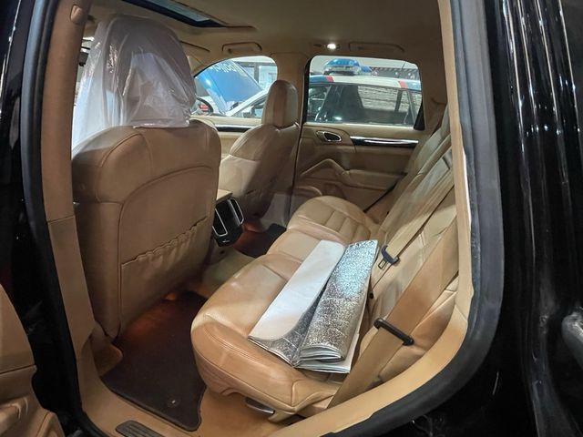 Porsche Cayenne S 2011 Con golpe !!