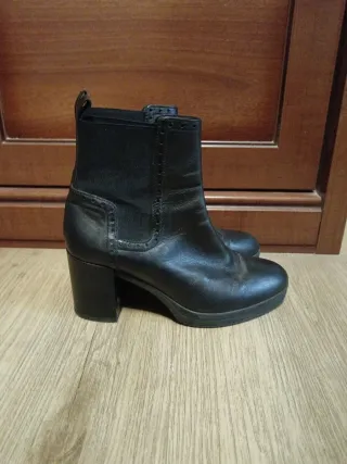 Botines negros talla 37