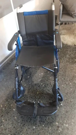 Silla de ruedas seminueva