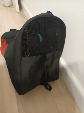 Patines 43-44. Protección y bolsa regalo. 1 uso