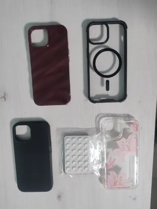 4 custodie per iPhone 15 + ventose