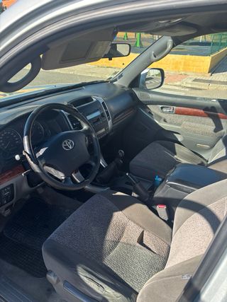 Toyota Land Cruiser 2003