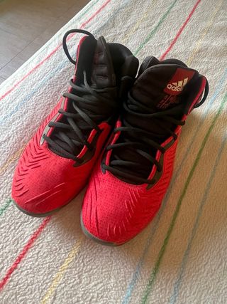 Zapatillas Baloncesto Adidas Rojas y Negras