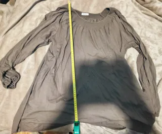 Camiseta manga larga marrón