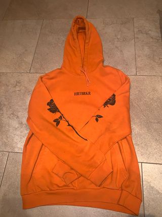 Sudadera HRTBRKR Naranja con rosas en las mangas